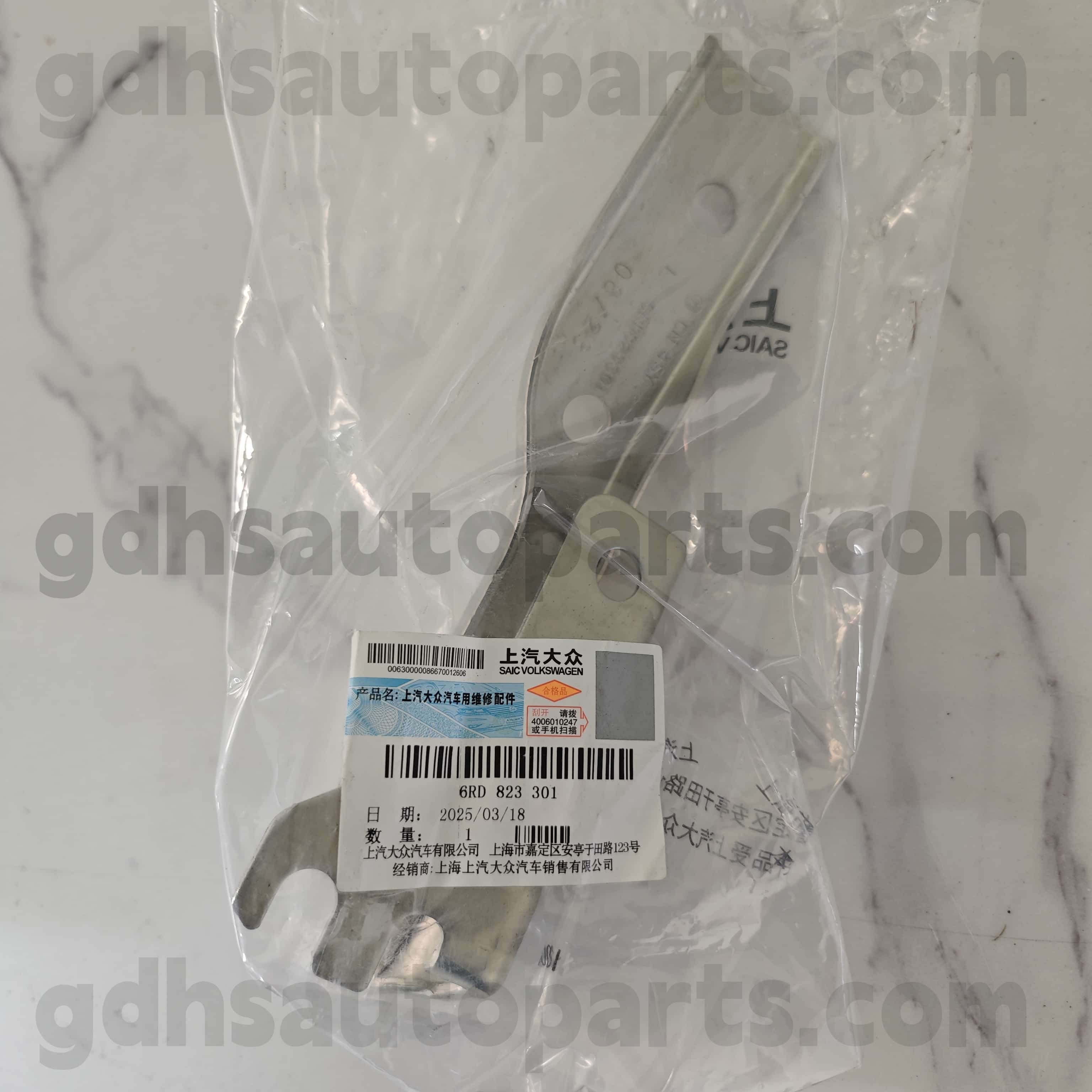 6 -ти 823 301 Volkswagen Истински части Леви шарнир за качулка за Volkswagen Polo
